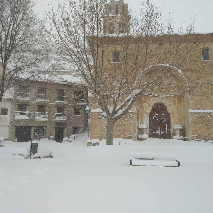 Hostal Paquita Allepuz Εξωτερικό φωτογραφία